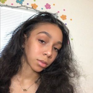 Meet your Posher, Loren